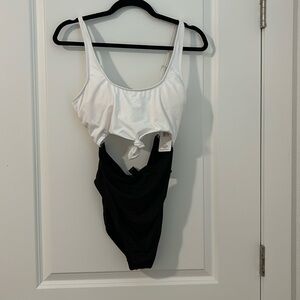 Hurley bathing suit NWT